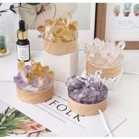 Nachtlicht Holz Kristall Amethyst Citrin Klarer Quarz Kristalllampe Led Boho Deko Heilstein Licht Geschenk Handmade von Kerzenmachereibyalex