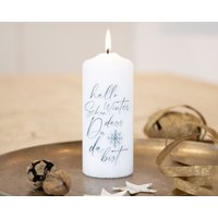 Adventskerze Und Weihnachtskerze "Schön, Dass Du Da Bist Winter" Inkl. Passender Postkarte Geschenkbox von Kerzenonkel