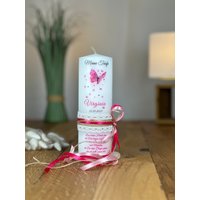 Taufkerze „Kleiner Schmetterling Flieg" in Rosa Auf Vintage Kerze + Spitzenband Schleife Seitlich Pink-Rosa | Motiv 70 Taufkerze „Kleiner Schmetterling Flieg" in Rosa Auf Vintage Kerze + Spitzenband Schleife Seitlich Pink-Rosa | Motiv 70 von KerzenwachsTante