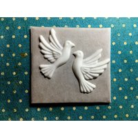 Wachs-Taubenpaar Weiß 2x3, 8cm Linksund Rechts Schauend Wachs-Taubenpaar Weiß 2x3, 8cm Linksund Rechts Schauend von KerzenzauberShop