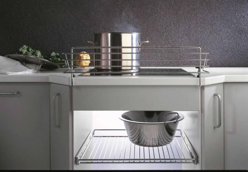 Kesseböhmer Küchenregal Kesseböhmer Kindersicherung chrom 680 mm von Kesseböhmer