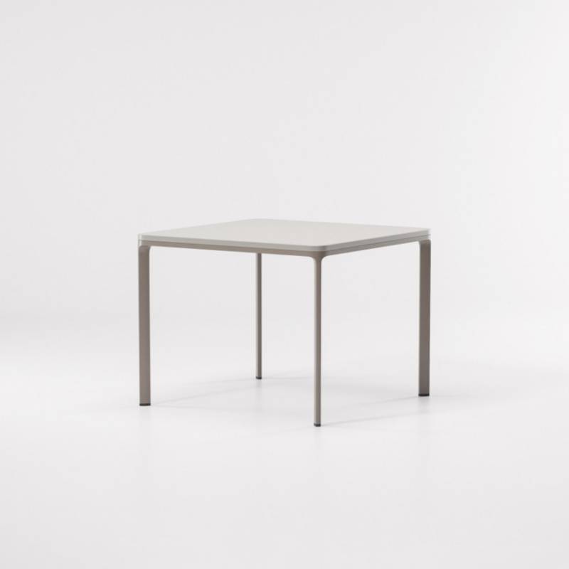 Kettal I Park Life Dining Table 94 cm, rechteckig Kettal I Park Life Dining Table 94 cm, rechteckig von Kettal