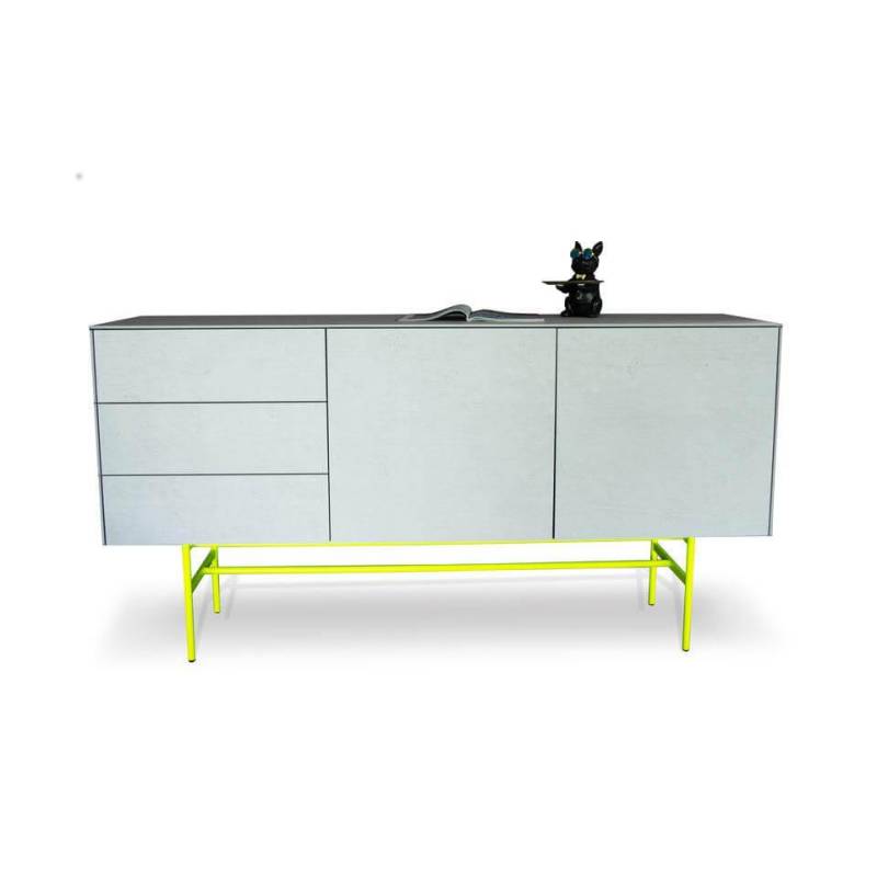 Sideboard Soma Beton Optik Grau Gestell Neon Gelb von Kettnaker