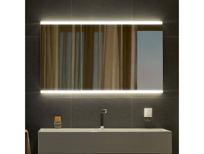 Keuco Royal P94 Aufputz-Spiegelschrank 3-türig 140 x 16 cm, mit LED-Beleuchtung 2064299 von Keuco