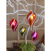 Christbaumkugeln, Große Tropfenform, 4St./Set, Bunt Mit Streifen, Orange, Pink, Grün, Magenta von KeyLargoRW