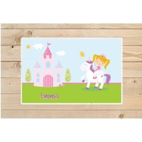Kids-Personalized-Placemat-Personalized-Unicorn-Placemat-For-Girls-Unicorn-And-Castle-Laminated-Placemat-For-Girls Kids-Personalized-Placemat-Personalized-Unicorn-Placemat-For-Girls-Unicorn-And-Castle-Laminated-Placemat-For-Girls von KidODesignStudio