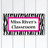 Personalisierte Schwarz Und Weiß Zebra Druck - Lehrer Klassenzimmer Türzeichen von KidODesignStudio