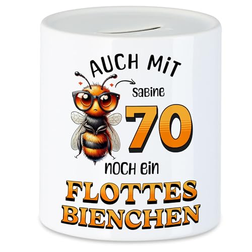 Kiddle-Design Personalisierte Spardose 70. Geburtstag - Flottes Bienchen ist 70-70ter Geburtstag Lustiges Geldgeschenk Frau Frauen - Sparschwein zum Geburtstag Kiddle-Design Personalisierte Spardose 70. Geburtstag - Flottes Bienchen ist 70-70ter Geburtstag Lustiges Geldgeschenk Frau Frauen - Sparschwein zum Geburtstag von Kiddle-Design
