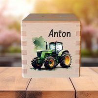 Spardose Kinder Holz Traktor Geschenk Geburt - Taufe Geburtstag Sparwürfel Mit Namen von KiddydooDE