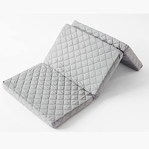 Klappmatratze Reisematratze in drei Größen, grau 7 cm hoch, Faltbare Matratze Reisebett Gästebett Matratze Klappbar - für Baby Reisebett oder als Gästematratze 120 x 60 cm, Körpergewicht bis 60kg von Kids Collective