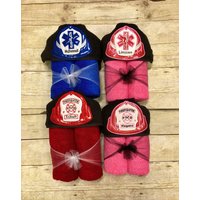 Feuerwehrmann Baby Mädchen Kapuzenhandtuch/Shower Geschenk Geburtstag Ihre Farbwahl Feuerwehrmann Baby Mädchen Kapuzenhandtuch/Shower Geschenk Geburtstag Ihre Farbwahl von KidsKuteKreations