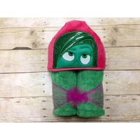 Gefühle "Disgust" Kapuzenhandtuch/ Inside Out Inspiriert Kapuzenhandtuch/Ekelhaftes Kapuzenhandtuch/Gefühle Kapuzenhandtuch/Kinder Gefühle "Disgust" Kapuzenhandtuch/ Inside Out Inspiriert Kapuzenhandtuch/Ekelhaftes Kapuzenhandtuch/Gefühle Kapuzenhandtuch/Kinder von KidsKuteKreations
