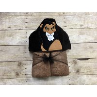 Narbenlöwe Narbenlöwe von KidsKuteKreations