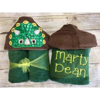 Triceratops Kapuzenhandtuch/ Dinosaurier Babyparty/ Kostüm/ Geschenke/ Zug Triceratops Kapuzenhandtuch/ Dinosaurier Babyparty/ Kostüm/ Geschenke/ Zug von KidsKuteKreations
