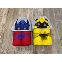 Verwandelndes Roboter Kapuzenhandtuch/Prime Roboterführer Blaues Geburtstag Strandtuch Verwandelndes Roboter Kapuzenhandtuch/Prime Roboterführer Blaues Geburtstag Strandtuch von KidsKuteKreations