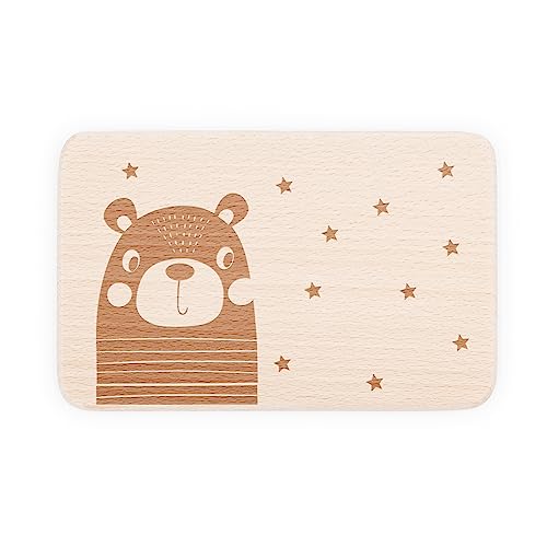 KIDSMOOD – Personalisiertes Frühstücksbrettchen – Schneidebrett Holz mit Gravur – Hier Krümelt Brettchen als Taufgeschenke für mädchen und Jungen– Personalisierte Geschenke Baby & Kinder von Kidsmood