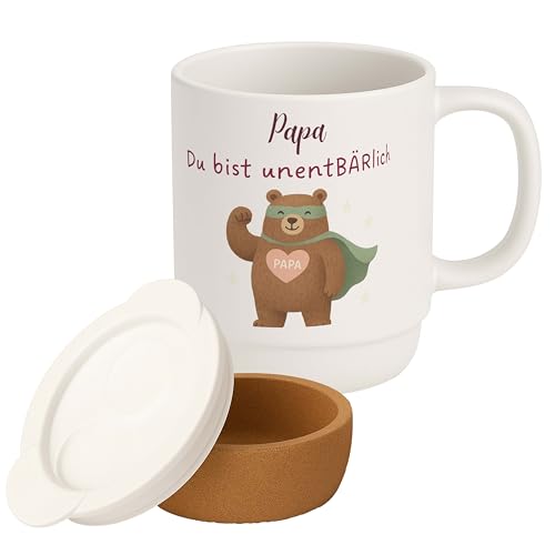 Vatertagsgeschenk für Papa – Tasse mit Korksockel und Deckel als personalisierte Geschenke für Männer | Lustige Papa Geschenke zum Vatertag – Männergeschenke zum Geburtstag (330ml) von Kidsmood