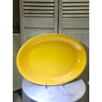 Vintage Gaetano Keramik Servierplatte Sonnengelb Oval von KikisCottageByParis