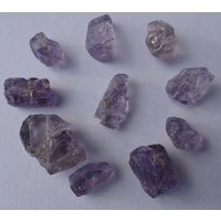 Lot Purple Scapolite 10, 05 Gramm Marialit, Mlembule Mpwapwa Tansania von KilimanjaroGemstones