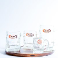 A & W Root Beer Becher 4Er Set | Wurzel-Bierkrüge Vintage Trinkgefäß Autofahren in Gläsern Schwere Glasbecher Tassen von KimBakerCollections