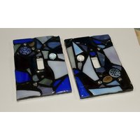Blue, Purple, & Grey Buntglas Mosaik Lichtschalter Bezugsplatte Mit Resin, Auf Bestellung, Einzel, Doppel, Dreifach Knebel, Gfci, Auslass von KimberlyMoon