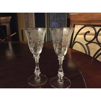 Vintage Camegate Rose Point Optic Weingläser Set Mit 2 Weingläsern von KimmsAttic