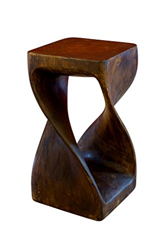 Kinaree Suar Massivholz Beistelltisch Twist – 50 cm Höhe, Farbe Dunkel Braun – Handgefertigter Holz Beistelltisch aus massivem Suar Holz – Asiatische Möbel mit modernem Design Kinaree Suar Massivholz Beistelltisch Twist – 50 cm Höhe, Farbe Dunkel Braun – Handgefertigter Holz Beistelltisch aus massivem Suar Holz – Asiatische Möbel mit modernem Design von Kinaree