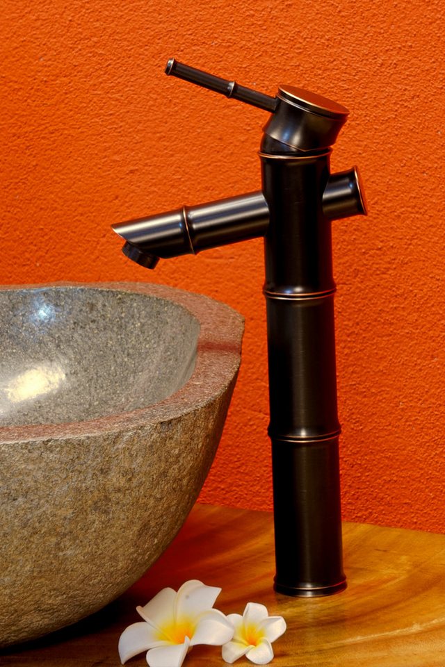Kinaree Badarmatur Retro Wasserhahn DONG HA Messing schwarz Kinaree Badarmatur Retro Wasserhahn DONG HA Messing schwarz von Kinaree