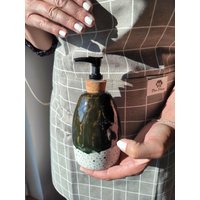 Seifenspender Keramik Von Hand Getöpfert Und Bemalt Seifenspender Keramik Von Hand Getöpfert Und Bemalt von Kindelglueck