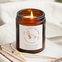Einweihungsgeschenk Für Paar - Neues Zuhause Personalisierte Geschenkidee Duftende Apothekerkerze Schlüssel Geschenke Einweihungsgeschenk Für Paar - Neues Zuhause Personalisierte Geschenkidee Duftende Apothekerkerze Schlüssel Geschenke von KindredFires