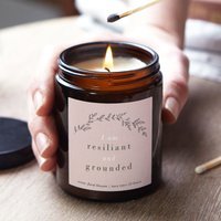 Ich Bin Geerdet Affirmationsgeschenk, Achtsamkeit Geschenke Für Sie, Apothekerkerze, Weihnachtsgeschenk - Personalisierte Ich Bin Geerdet Affirmationsgeschenk, Achtsamkeit Geschenke Für Sie, Apothekerkerze, Weihnachtsgeschenk - Personalisierte von KindredFires