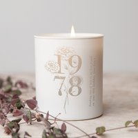 Jedes Alter Geburtstagsgeschenk - Personalisierte Blumenkerze Duftende Gravierte Kerze- Personalisierte Geschenke Jedes Alter Geburtstagsgeschenk - Personalisierte Blumenkerze Duftende Gravierte Kerze- Personalisierte Geschenke von KindredFires