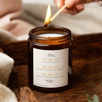 Spezielle Daten Jahrestag Hochzeitsgeschenk Für Sie Timeline Kerze, Einzigartiges Personalisiertes Paar, Braut, Weihnachtsgeschenk Spezielle Daten Jahrestag Hochzeitsgeschenk Für Sie Timeline Kerze, Einzigartiges Personalisiertes Paar, Braut, Weihnachtsgeschenk von KindredFires