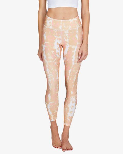 Kismet Yogastyle Leggings Lux aus recyceltem Polyester Kismet Yogastyle Leggings Lux aus recyceltem Polyester von Kismet Yogastyle
