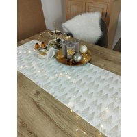 Weihnachts-Tischläufer | Mitteldecke "Christmas Tree" Goldene Weihnachtsbäume, Für Die Winterdeko, Adventsdeko, Weihnachtsdeko, Doppellagig von Kissentempel
