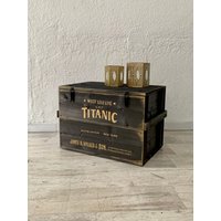 Holzkiste Couchtisch Coffeetable Frachtkiste Truhe Tisch Aufbewahrungsbox " Titanic von KistenJack