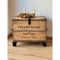 Weinkiste Auf Rollen Holzkiste Hausbar Frachtkiste Truhe Couchtisch Aufbewahrungsbox von KistenJack