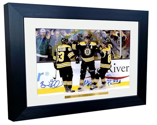 Kitbags & Lockers Patrice Bergeron Brad Marchand David Pastrnak Boston Bruins NHL Autogramm Bilderrahmen Eishockey Poster Geschenk 30,5 x 20,3 cm von Kitbags & Lockers