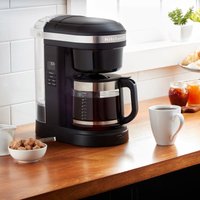 KitchenAid Filterkaffeemaschine "5KCM1208EOB ONYX BLACK", 1,7 l Kaffeekanne, goldfarbener Permanentfilter von KitchenAid