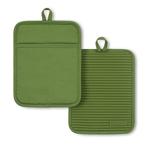 KitchenAid Topflappen aus weichem Silikon, gerippt, Matcha, 17,8 x 22,9 cm, 2er-Pack KitchenAid Topflappen aus weichem Silikon, gerippt, Matcha, 17,8 x 22,9 cm, 2er-Pack von KitchenAid