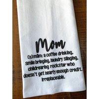 Geschenk Für Mutter-Küchentücher-Definition Einer Mutter-Küchendekortion-Muttertag-Geburtstag-Mutter Handtuch Geschenk Für Mutter-Küchentücher-Definition Einer Mutter-Küchendekortion-Muttertag-Geburtstag-Mutter Handtuch von KitchenConversation