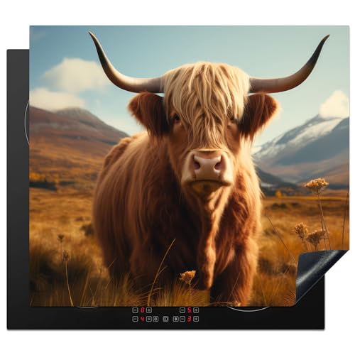 KitchenYeah© Herdabdeckplatte 59x52 cm Einteilig Ceranfeld Abdeckplatte für Induktionsschutz Ceranfeldabdeckung Vinyl Herdabdeckplatten Schottisches Hochlandrind - Berg - Wiese - Kuh von KitchenYeah