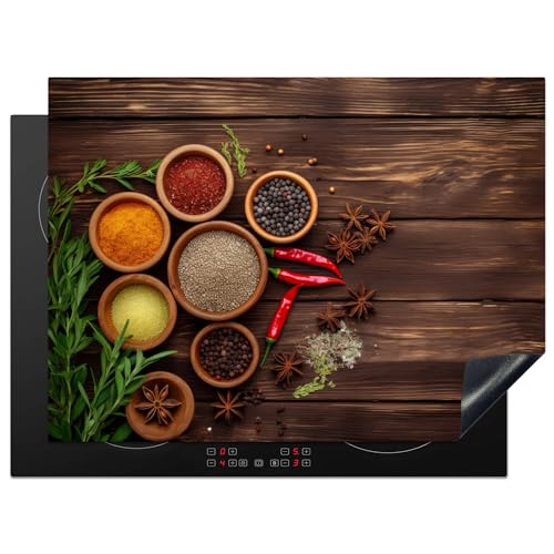 KitchenYeah© Herdabdeckplatte Einteilig Ceranfeld Abdeckplatte Induktionsschutz Küche Deko Vinyl Matte Aufrollbar Kräuter - Gewürze - Roter Pfeffer - Holzdruck - Stilleben - 70x52 cm von KitchenYeah