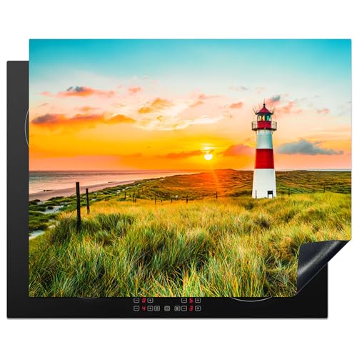 KitchenYeah© Herdabdeckplatte Einteilig Küche Abdeckplatte für Ceranfeld Abdeckung Induktionskochfeld Platte Aufrollbare Matte Leuchtturm - Sonne - Landschaft - Gras - Strand - Meer - 65x52 cm von KitchenYeah