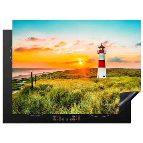 KitchenYeah© Herdabdeckplatte Einteilig Küche Abdeckplatte für Ceranfeld Abdeckung Induktionskochfeld Platte Aufrollbare Matte Leuchtturm - Sonne - Landschaft - Gras - Strand - Meer - 70x52 cm von KitchenYeah