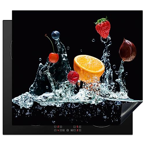 KitchenYeah© Herdabdeckplatte Einteilig Küche Ceranfeld Abdeckplatte Cerankochfeld Abdeckung Induktionskochfeld Schutzmatte Wasser - Obst - Orange - Erdbeeren - Kirsche - Schwarz - 57x51 cm von KitchenYeah