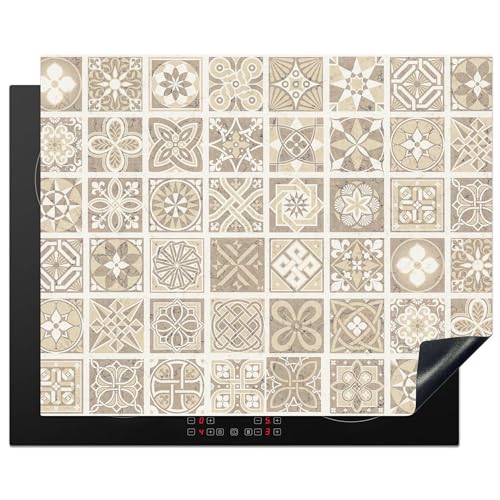 KitchenYeah© Herdabdeckplatte Einteilig Ceranfeld Abdeckplatte für Induktionsschutz Ceranfeldabdeckung Vinyl Herdabdeckplatten Mosaik - Vintage - Beige - Muster - Blumen - 65x52 cm von KitchenYeah