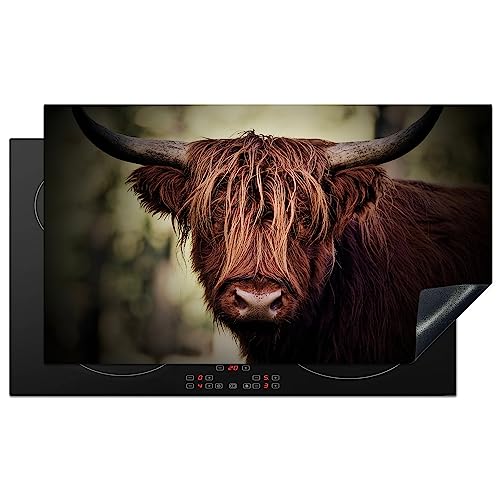KitchenYeah© Herdabdeckplatte Einteilig Ceranfeld Abdeckplatte für Induktionsschutz Ceranfeldabdeckung Vinyl Herdabdeckplatten Schottisches Hochlandrind - Kuh - Porträt - Natur - Fell - 91.6x52.7 cm von KitchenYeah