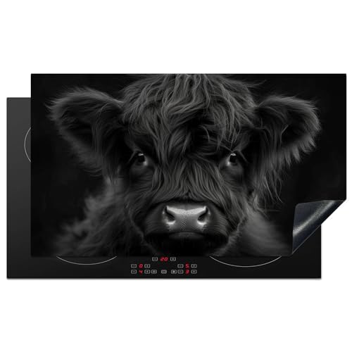 KitchenYeah© Herdabdeckplatte 90x52 cm Einteilig Induktionsmatte Küche Abdeckung Ceranfeld Herd Abdeckplatte Deko Vinyl Matte Aufrollbar Schottisches Hochlandrind - Schwarz - Kalb - Kuh von KitchenYeah