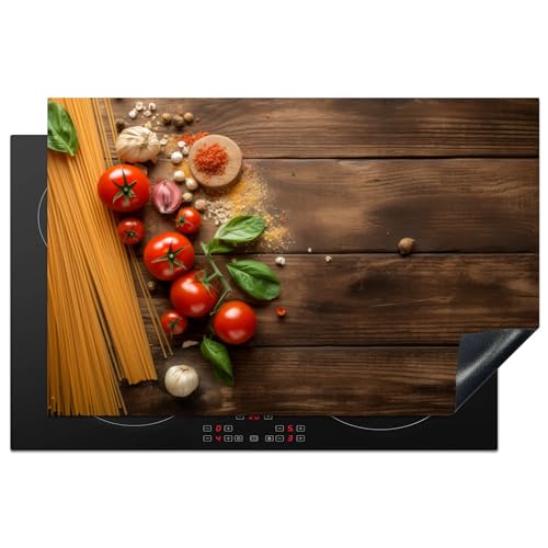 KitchenYeah© Herdabdeckplatte Einteilig Induktionsmatte Küche Abdeckung Ceranfeld Herd Abdeckplatte Deko Vinyl Matte Aufrollbar Spaghetti - Tomaten - Gewürze - Holzdruck - Nudeln - 80x52 cm von KitchenYeah